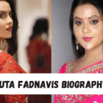 Amruta Fadnavis Biography